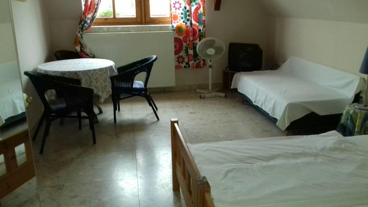 Palatinus Apartmanok Кестели Екстериор снимка